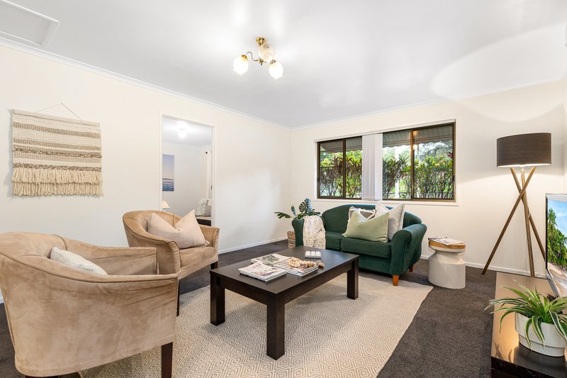 Photo - 10 Bel-Air Court, Ferny Hills QLD 4055 - Image 4