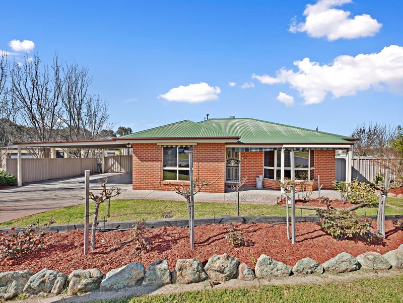 Photo - 10 Bel-Air Street, Wodonga VIC 3690 - Image