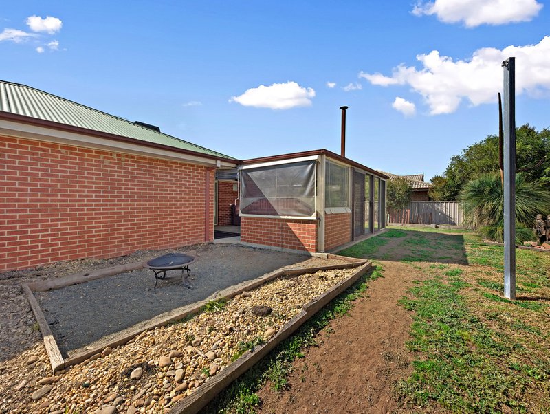 Photo - 10 Bel-Air Street, Wodonga VIC 3690 - Image 16