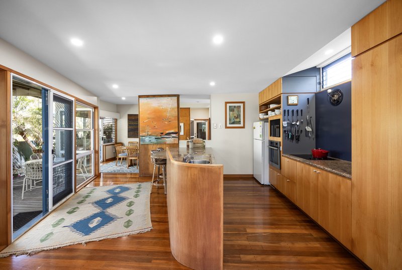 Photo - 10 Bell Street, Dicky Beach QLD 4551 - Image 9