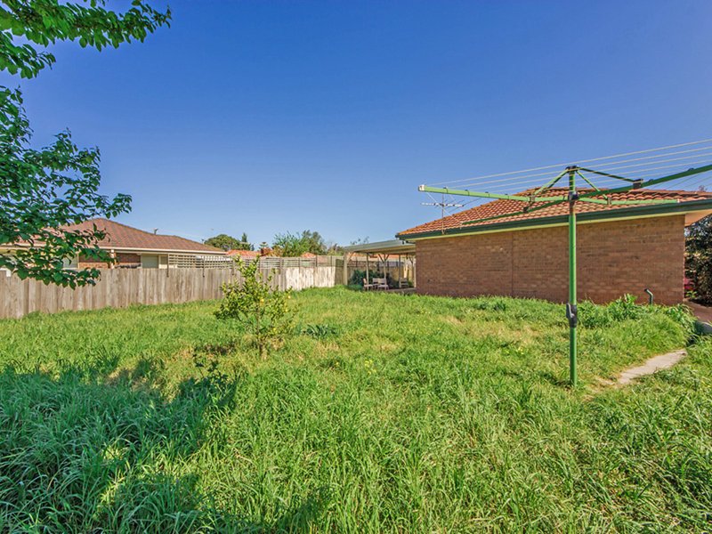 Photo - 10 Bellbird Court, Werribee VIC 3030 - Image 7