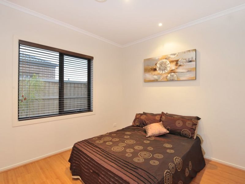 Photo - 10 Bellerive Avenue, Officer VIC 3809 - Image 13