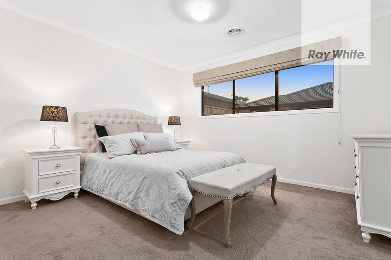 Photo - 10 Belloza Way, Mernda VIC 3754 - Image 5