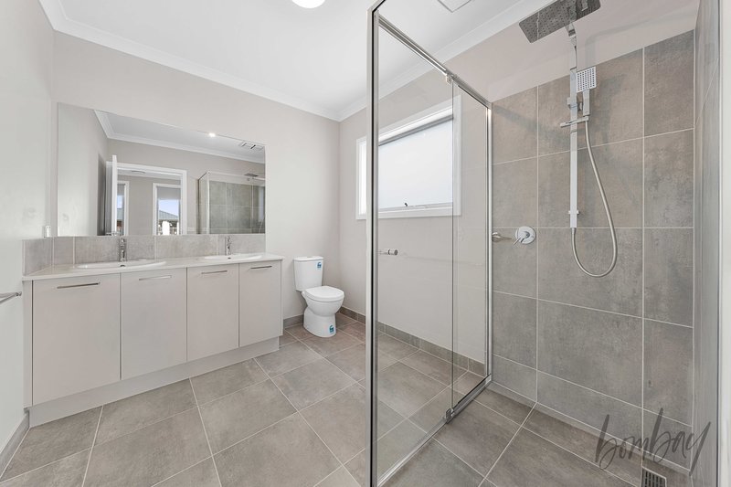 Photo - 10 Belmont Boulevard, Donnybrook VIC 3064 - Image 3