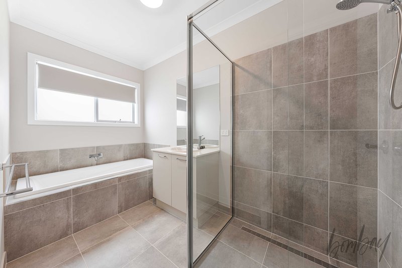 Photo - 10 Belmont Boulevard, Donnybrook VIC 3064 - Image 10
