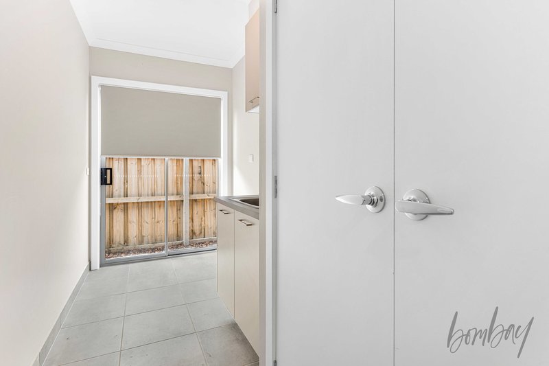 Photo - 10 Belmont Boulevard, Donnybrook VIC 3064 - Image 11