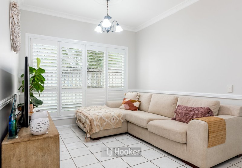 Photo - 10 Belvedere Close, Forest Lake QLD 4078 - Image 3