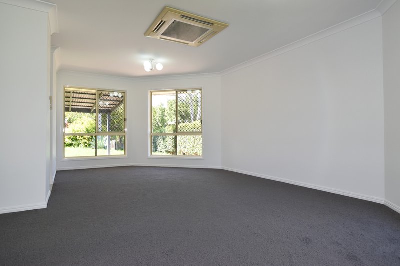 Photo - 10 Benjamin Court, Glen Eden QLD 4680 - Image 4