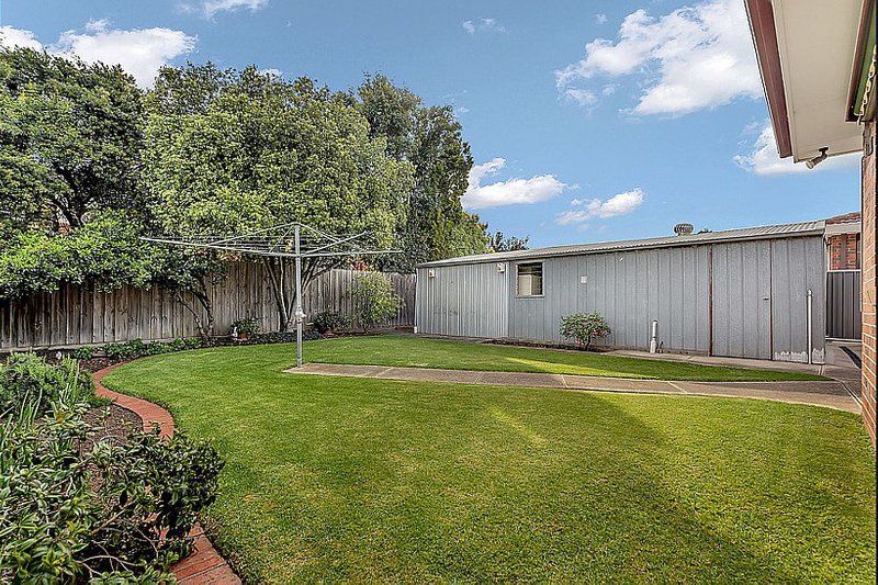 Photo - 10 Benston Street, Craigieburn VIC 3064 - Image 2