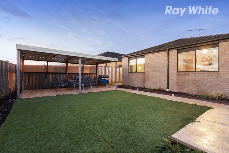 Photo - 10 Bentley Court, Pakenham VIC 3810 - Image 11