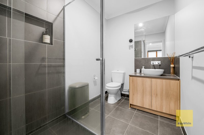 Photo - 10 Beresford Street, Truganina VIC 3029 - Image 8