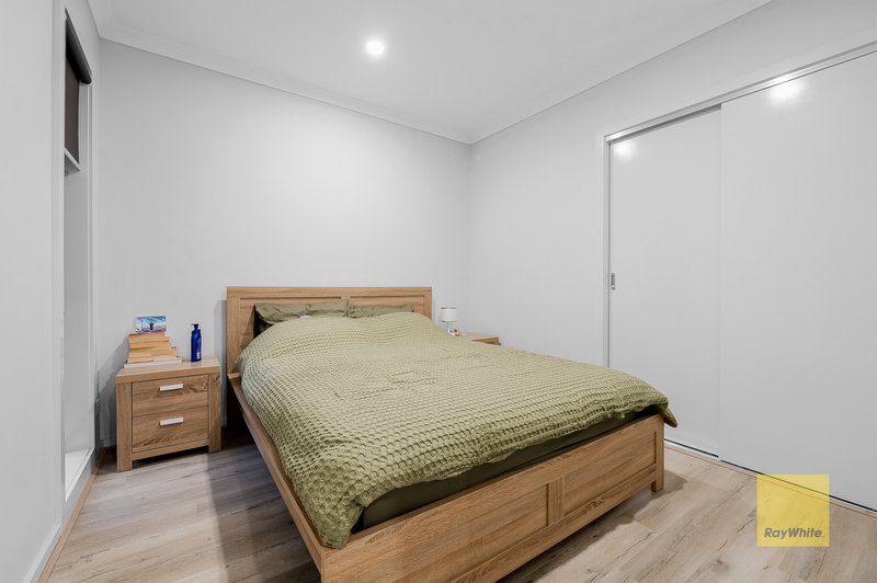 Photo - 10 Beresford Street, Truganina VIC 3029 - Image 10