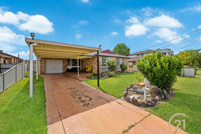 Photo - 10 Bernadette Place, Fairfield NSW 2165 - Image 2