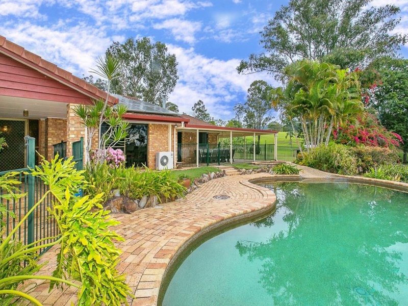 Photo - 10 Bernborough Place, Mudgeeraba QLD 4213 - Image 8