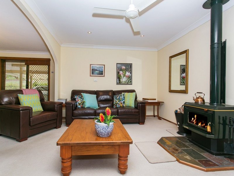 Photo - 10 Bernborough Place, Mudgeeraba QLD 4213 - Image 13