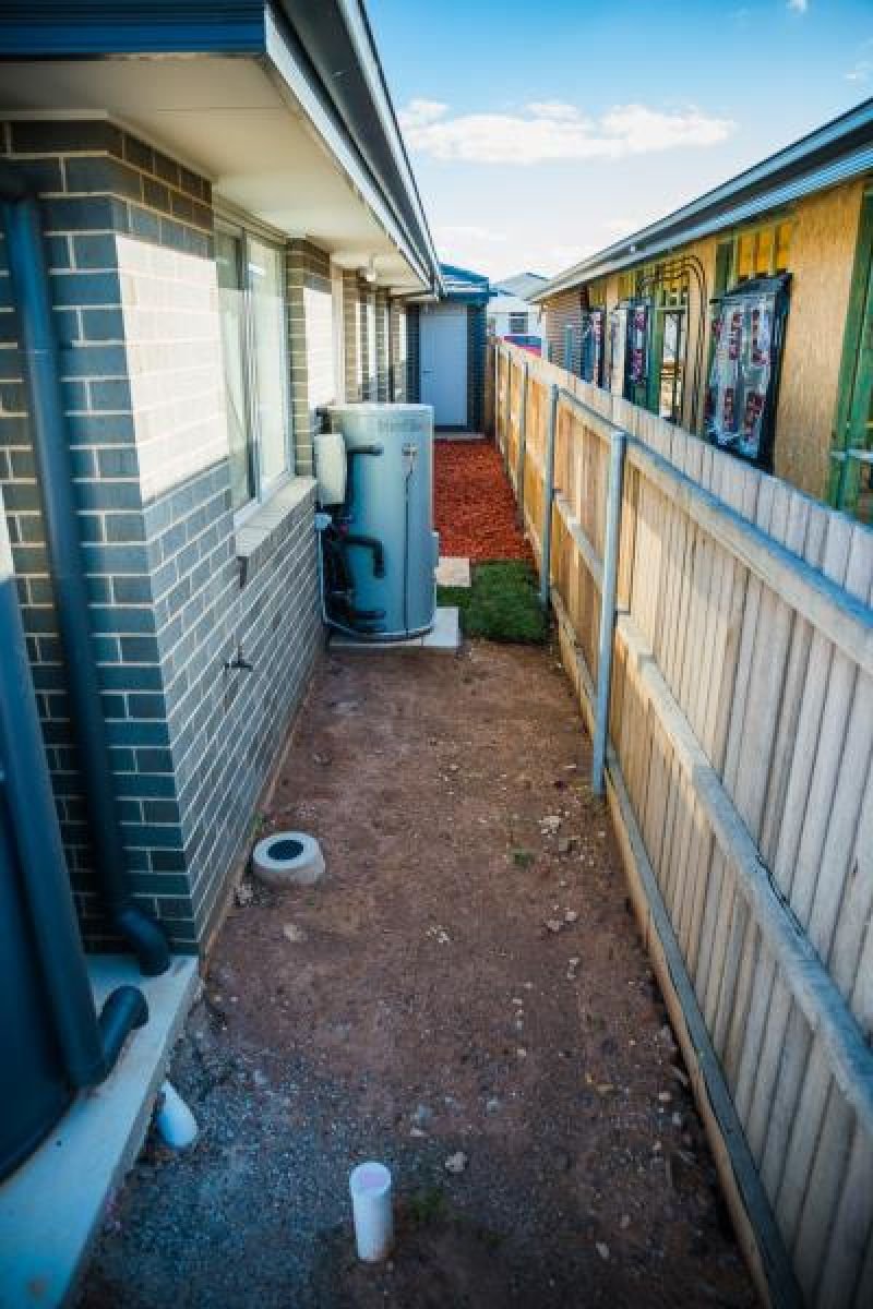 Photo - 10 Berndt Way, Coombs ACT 2611 - Image 17