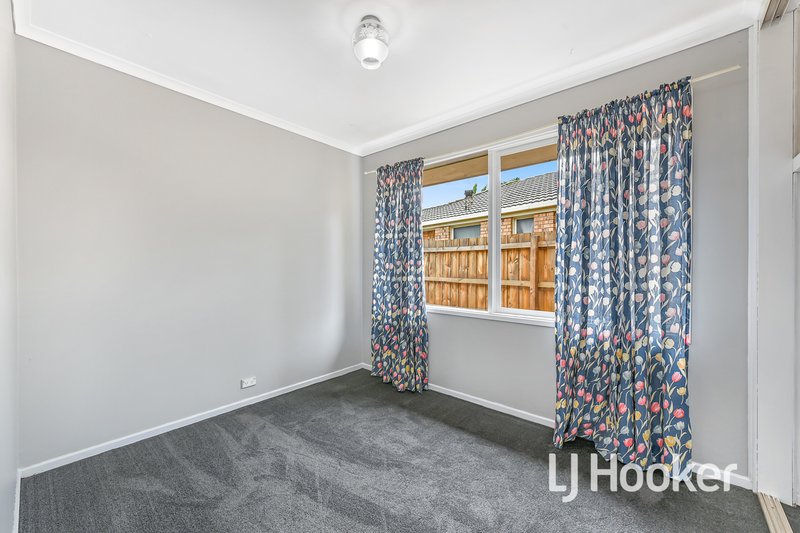 Photo - 10 Berridale Court, Hampton Park VIC 3976 - Image 10