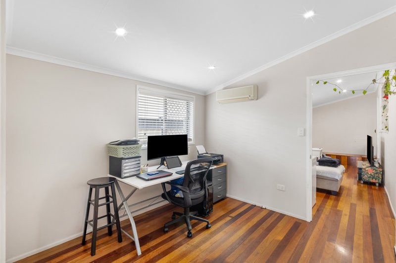 Photo - 10 Beth Street, North Booval QLD 4304 - Image 15