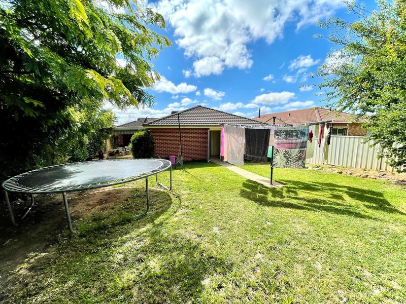 Photo - 10 Beverly Close, Goulburn NSW 2580 - Image 12