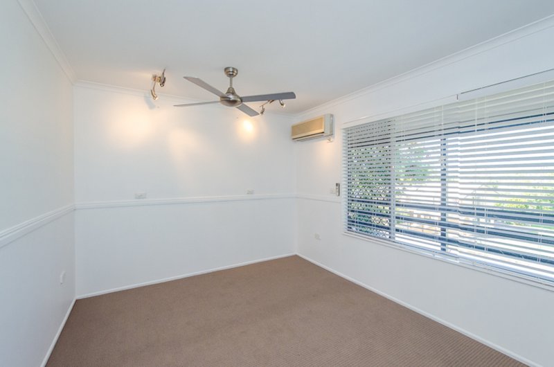 Photo - 10 Biarri Street, Glen Eden QLD 4680 - Image 11