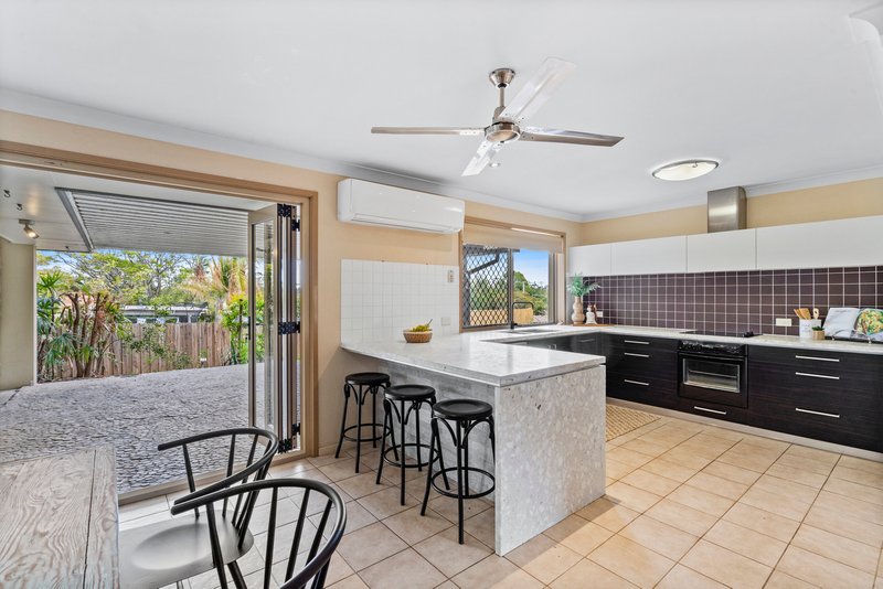 Photo - 10 Billings Place, Capalaba QLD 4157 - Image 2