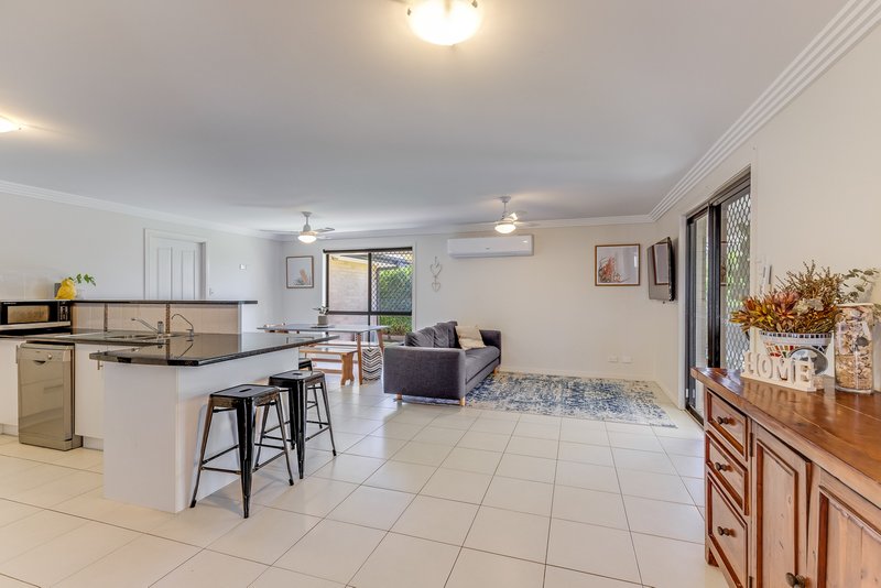 Photo - 10 Birch Drive, Emerald QLD 4720 - Image 6