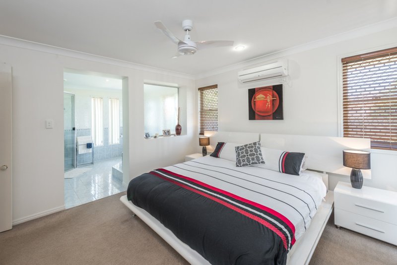 Photo - 10 Birdwood Crescent, Bargara QLD 4670 - Image 5