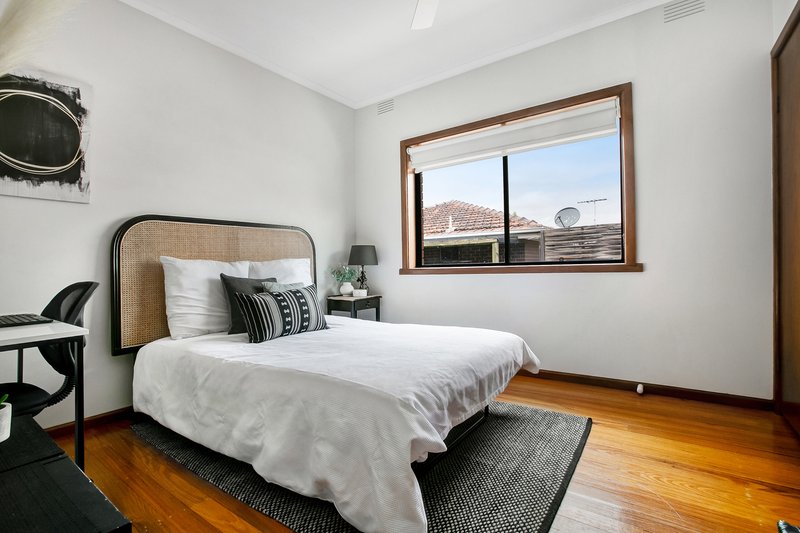 Photo - 10 Birdwood Street, Reservoir VIC 3073 - Image 10