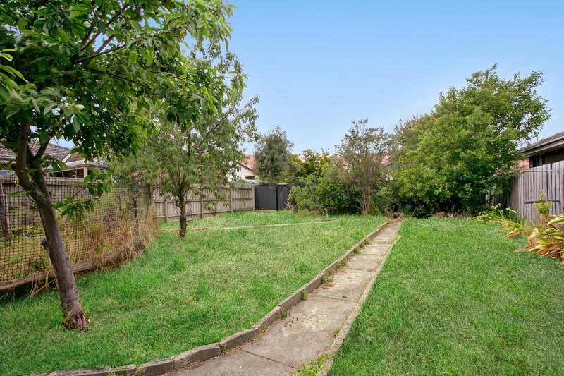 Photo - 10 Birdwood Street, Reservoir VIC 3073 - Image 16