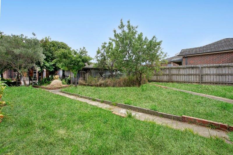 Photo - 10 Birdwood Street, Reservoir VIC 3073 - Image 17