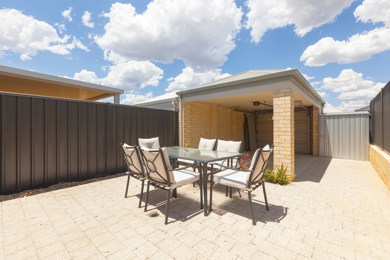 Photo - 10 Biterax Elbow , Banksia Grove WA 6031 - Image 12