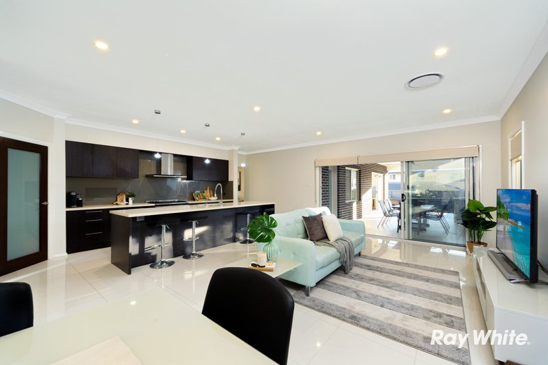 Photo - 10 Blackham Road, Kellyville NSW 2155 - Image 3