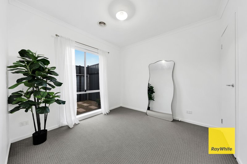 Photo - 10 Blaimore Way, Mernda VIC 3754 - Image 11