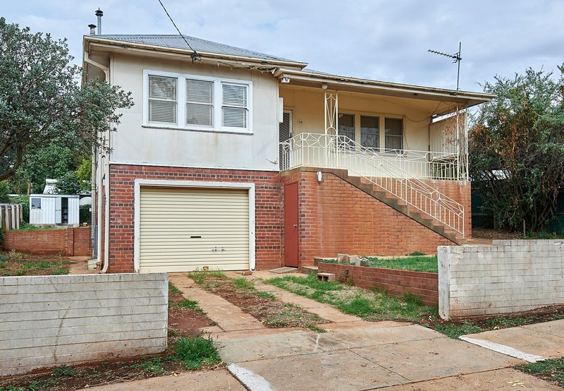 Photo - 10 Blamey Street, Turvey Park NSW 2650 - Image