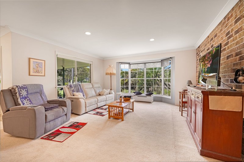 Photo - 10 Blaney Street, Beachmere QLD 4510 - Image 8