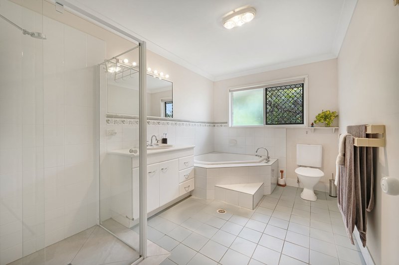 Photo - 10 Blaney Street, Beachmere QLD 4510 - Image 14