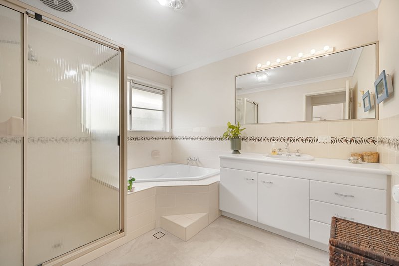 Photo - 10 Blaney Street, Beachmere QLD 4510 - Image 17