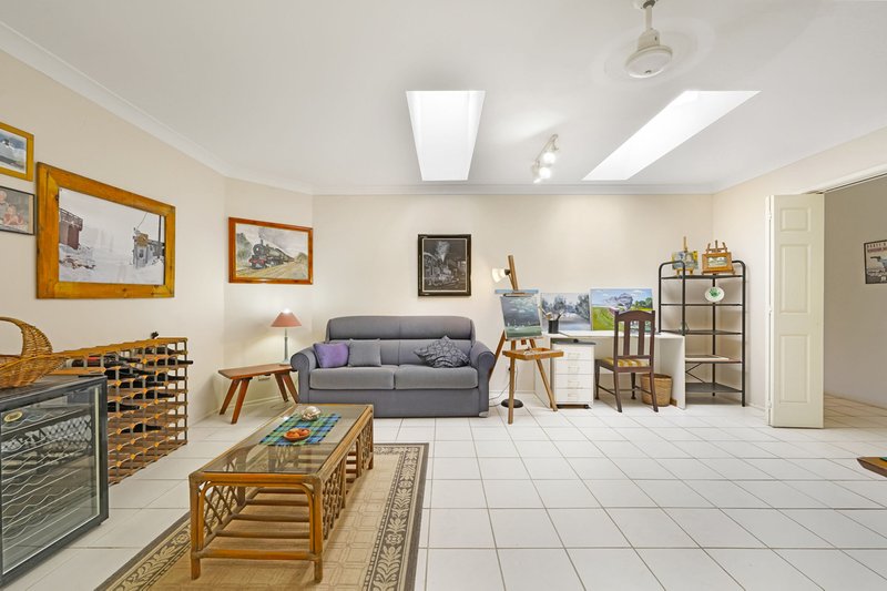 Photo - 10 Blaney Street, Beachmere QLD 4510 - Image 24