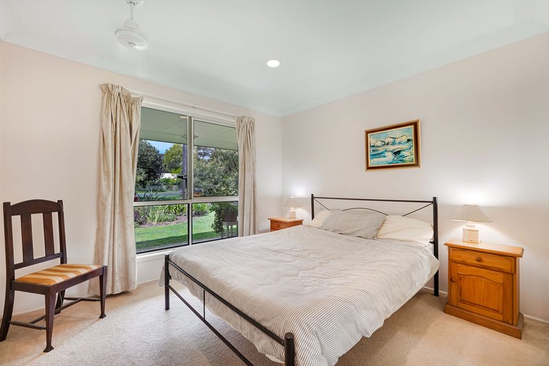 Photo - 10 Blaney Street, Beachmere QLD 4510 - Image 17