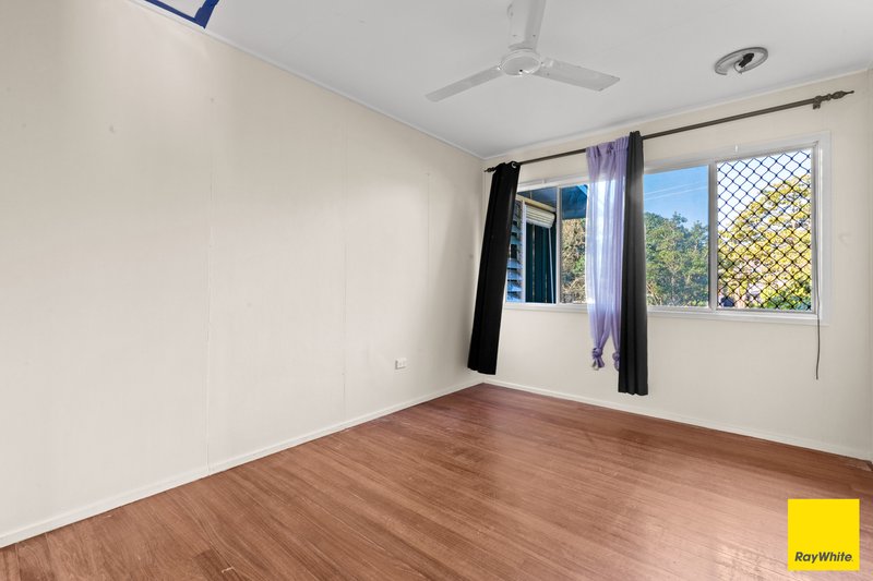 Photo - 10 Blantyre Close, Manunda QLD 4870 - Image 6