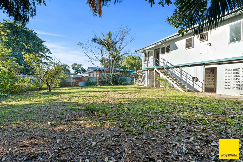 Photo - 10 Blantyre Close, Manunda QLD 4870 - Image 9