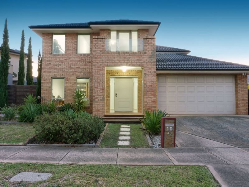 10 Bloomingdale Court, Sanctuary Lakes VIC 3030