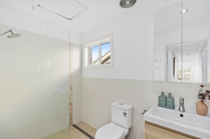 Photo - 10 Blue View Crescent, Terrigal NSW 2260 - Image 10