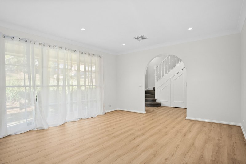 Photo - 10 Blueberry Place, Alfords Point NSW 2234 - Image 3