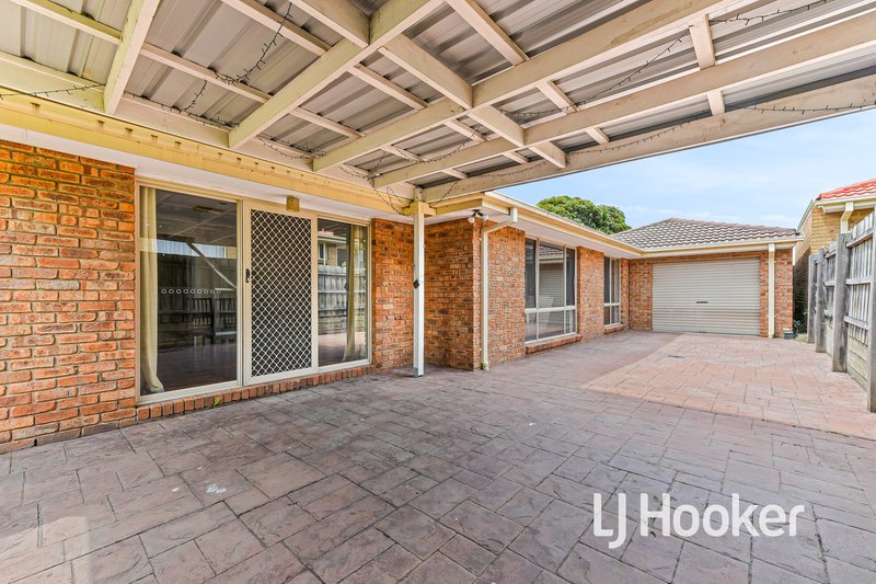 Photo - 10 Bluegum Way, Hampton Park VIC 3976 - Image 11