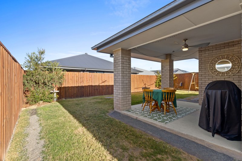 Photo - 10 Bokhara Way, Jimboomba QLD 4280 - Image 14