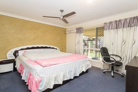 Photo - 10 Booloumba Crescent, Forest Lake QLD 4078 - Image 7