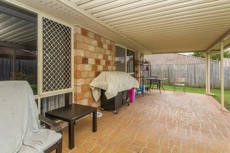 Photo - 10 Booloumba Crescent, Forest Lake QLD 4078 - Image 13