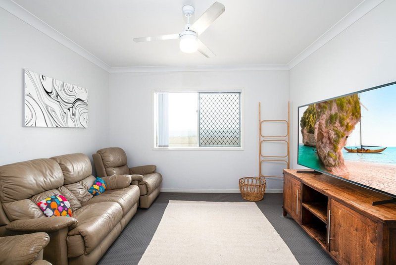 Photo - 10 Boston Street, Spring Mountain QLD 4300 - Image 3