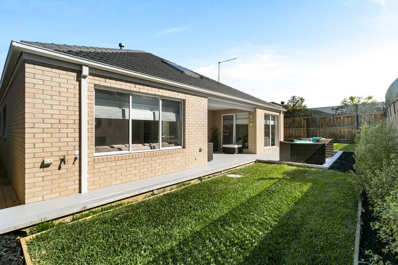 Photo - 10 Bowood Street, Officer VIC 3809 - Image 14